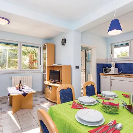 Apartmán With A Parking Space - 24005 Opatija