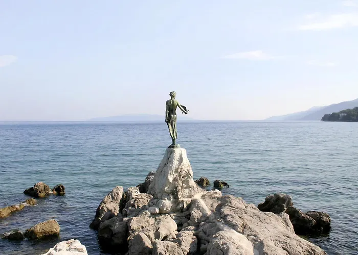 With A Parking Space - 24005 Apartamento Opatija