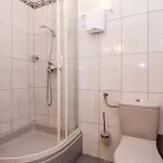 With Parking Space - 24005 Apartman